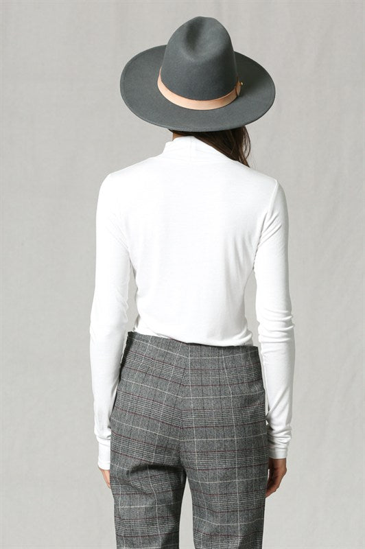 The Perfect Layering Turtle Neck - Ivory